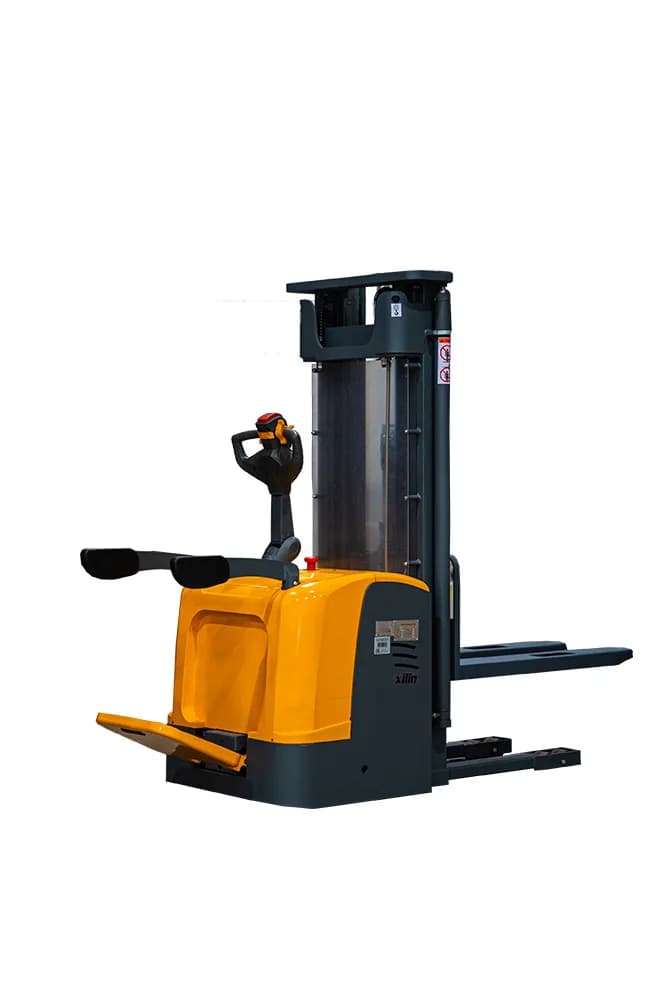 Штабелер самоходный 1,5 т 4,5 м XILIN CDDK15-III 24/200 В/Ач (с платформой)